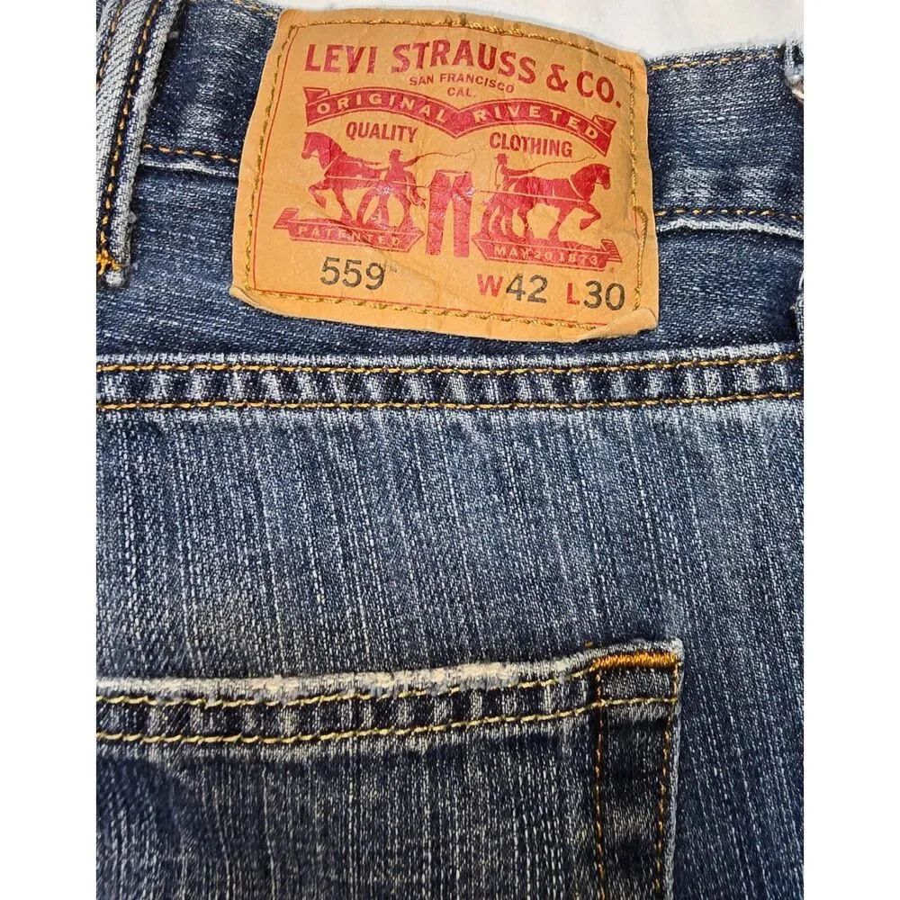 Levi's 559 Size 42 x 30 Men's Jeans - 48